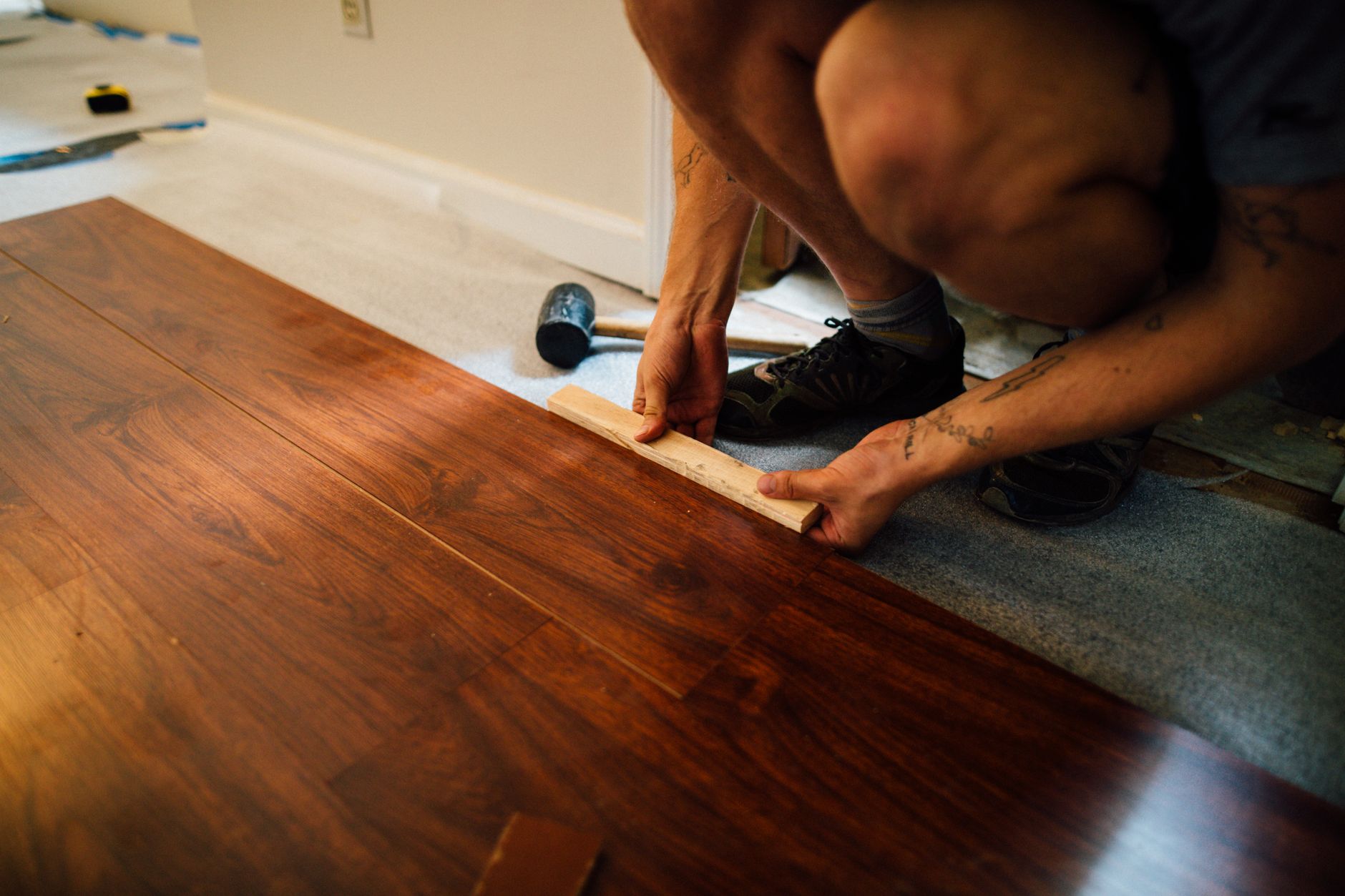 hybrid flooring installer