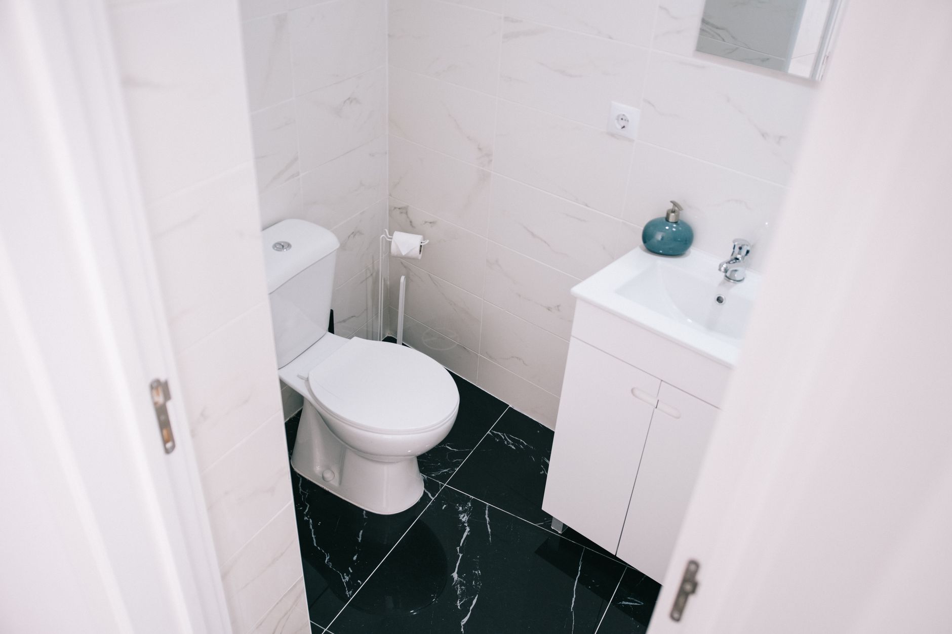small bathroom renovation cost australia