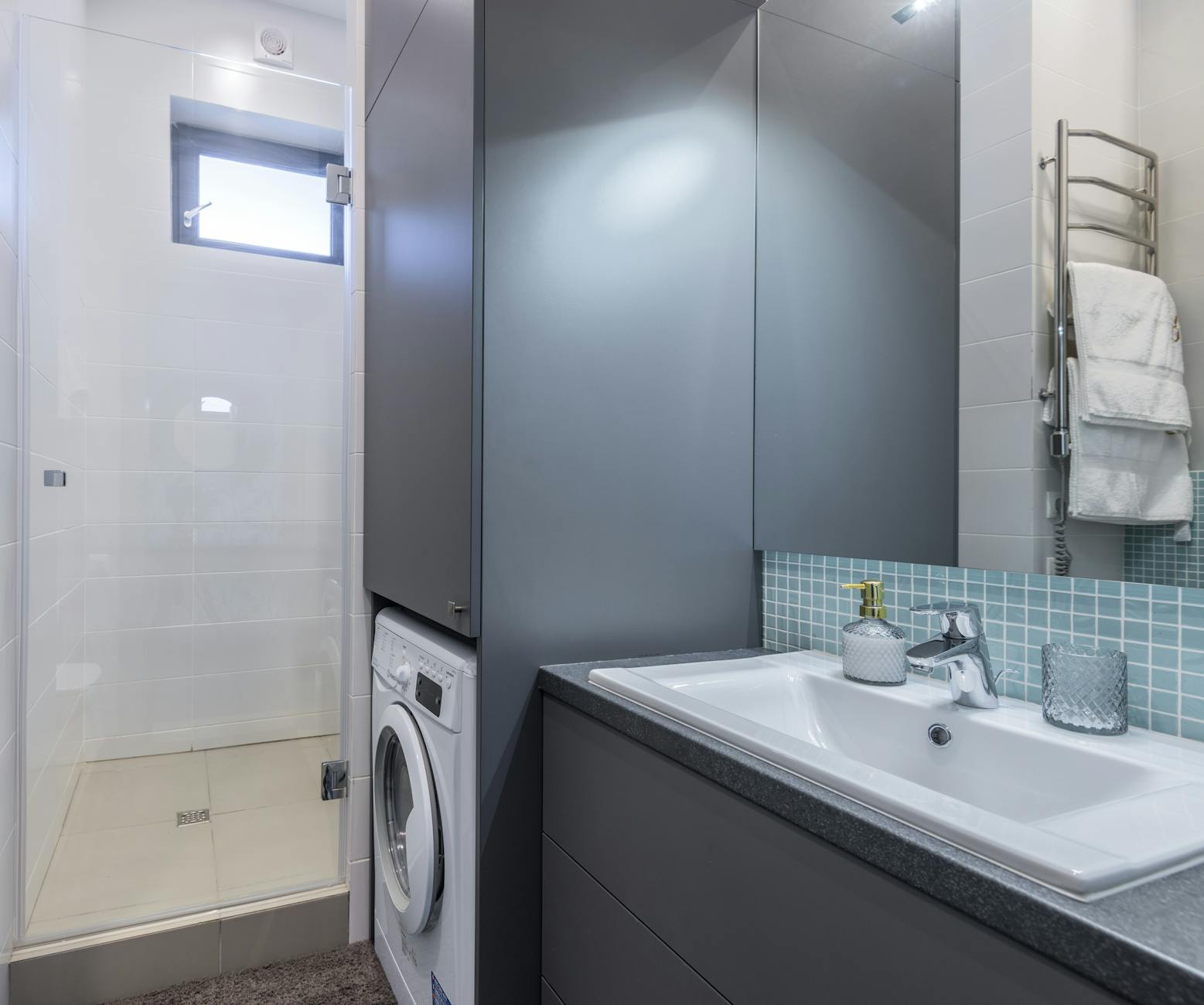 small bathroom renovation cost